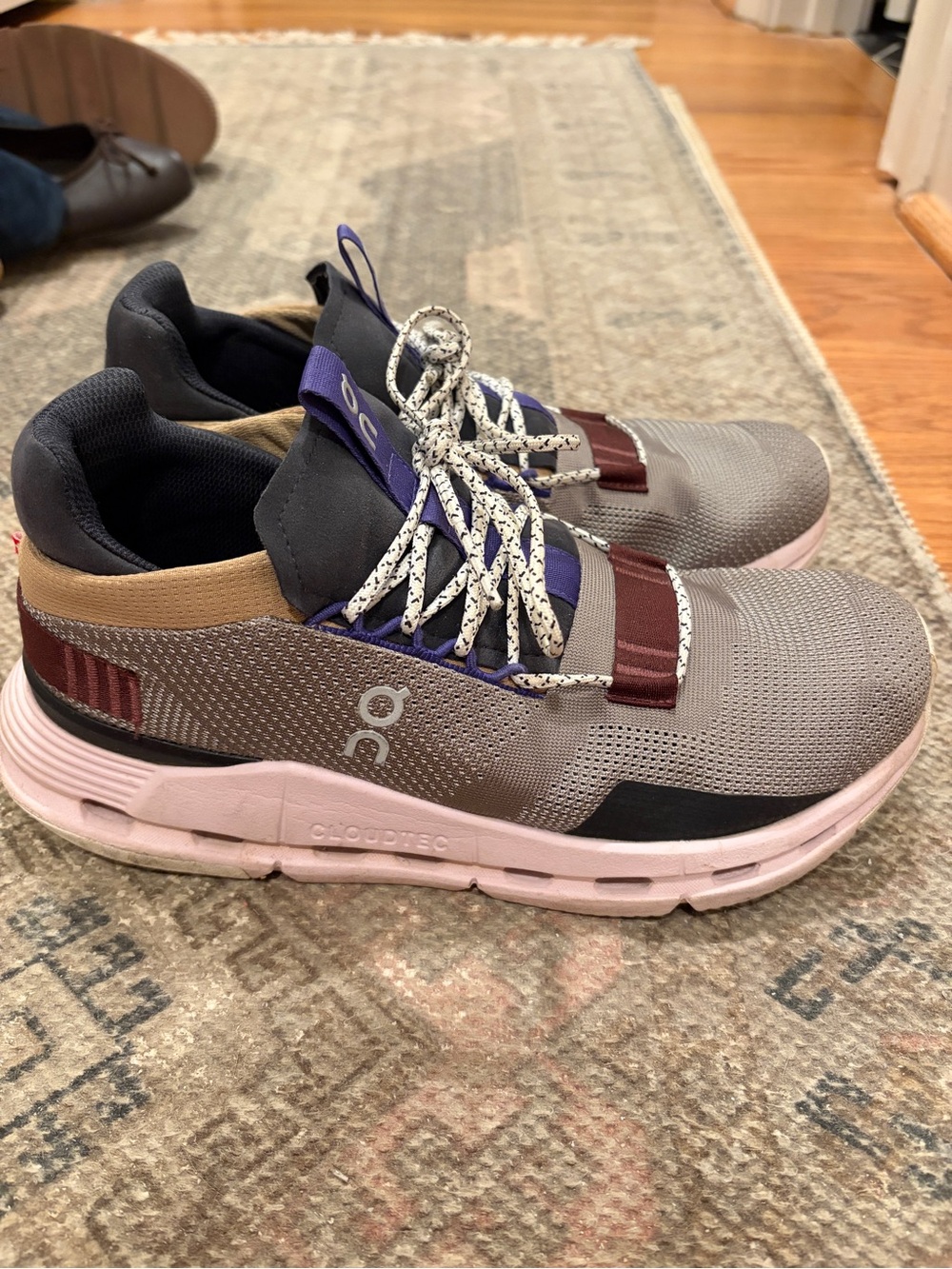 On Running Cloud Shoe in Gray and Pink